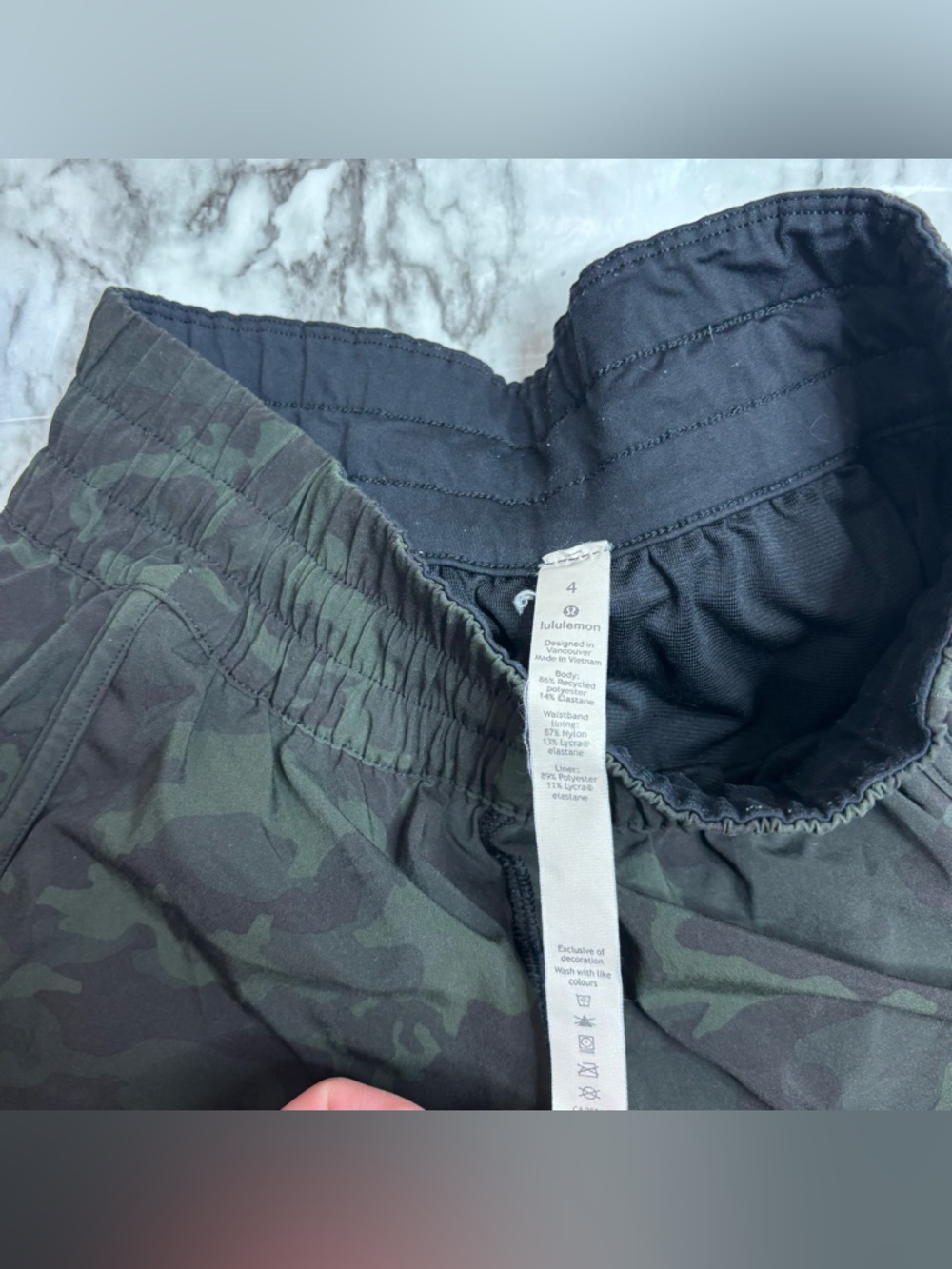 lululemon Green Camo Running Shorts size 4 athletic activewear - Picture 5 of 6